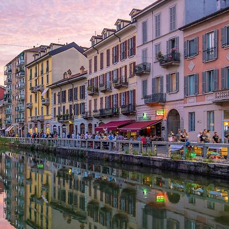 Nido Milanese - Bocconi, Navigli, Duomoアパートメント エクステリア 写真