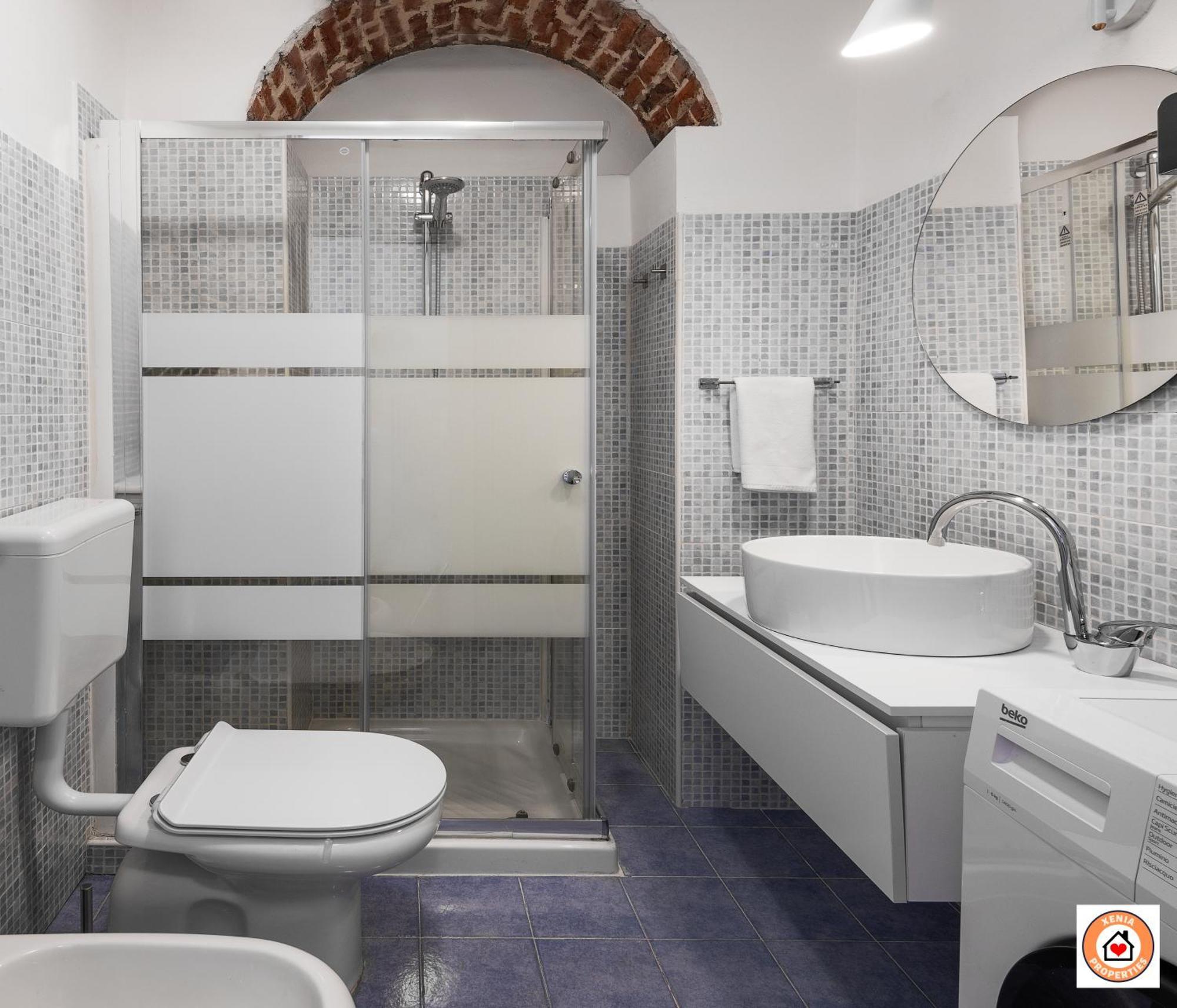 Nido Milanese - Bocconi, Navigli, Duomoアパートメント エクステリア 写真